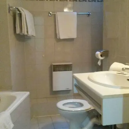 Alan Robert's Hotel