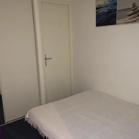 Alan Robert's Otel